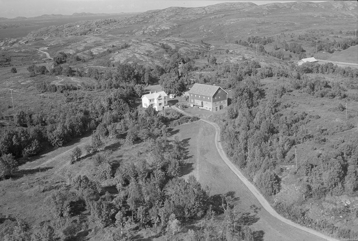 Flyfoto: Åkervikdalen, Sandstad